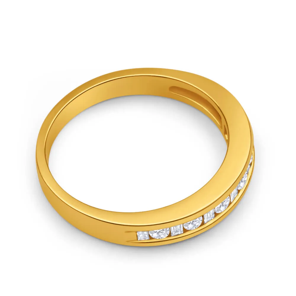 18ct Yellow Gold Ring With 15 Mixed Cut 0.30 Carat Diamonds Shiels
