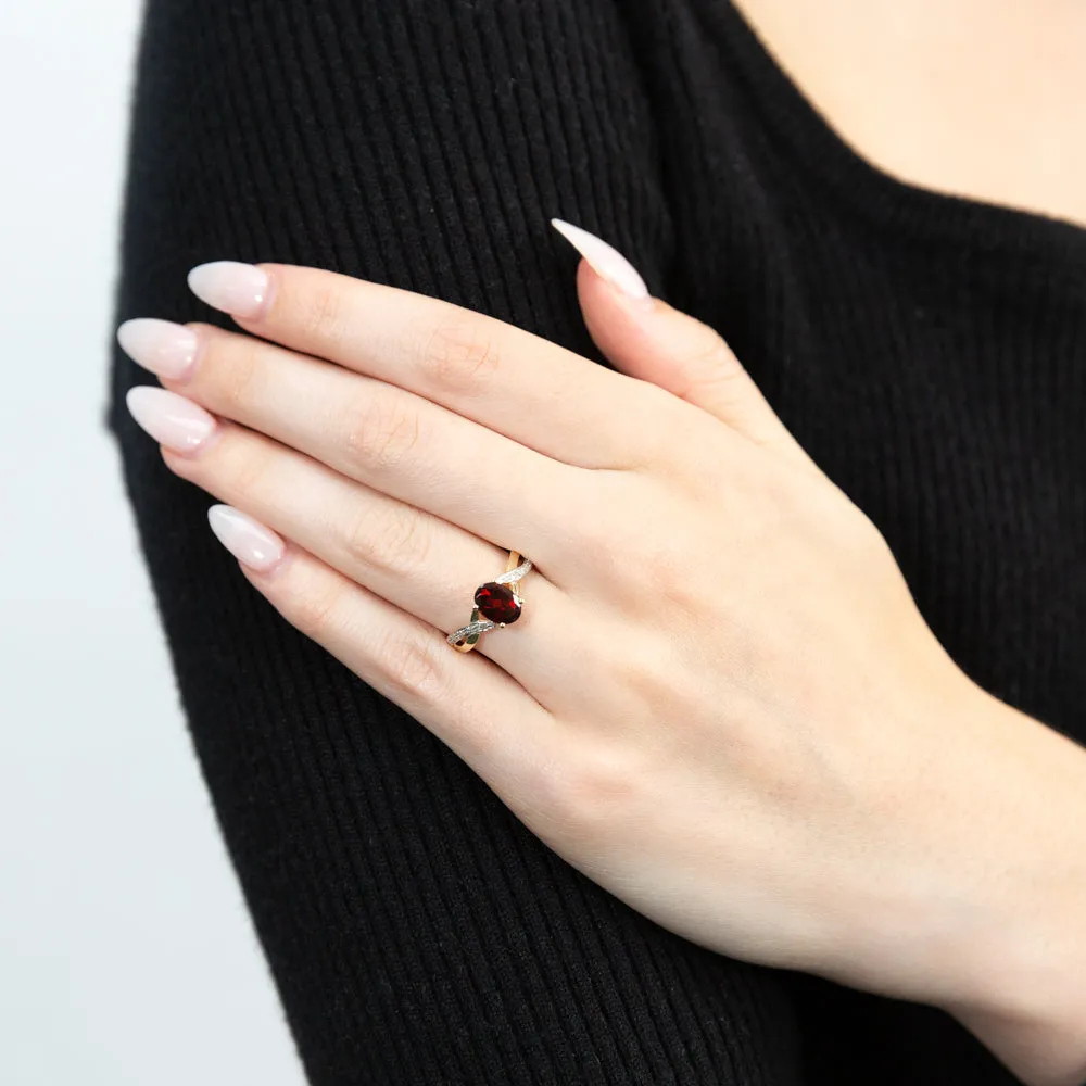 9ct Dazzling Yellow Gold Diamond and Garnet Ring Shiels