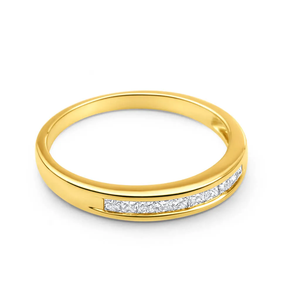 9ct Yellow Gold 1/4 Carat Diamond Charming Ring Shiels