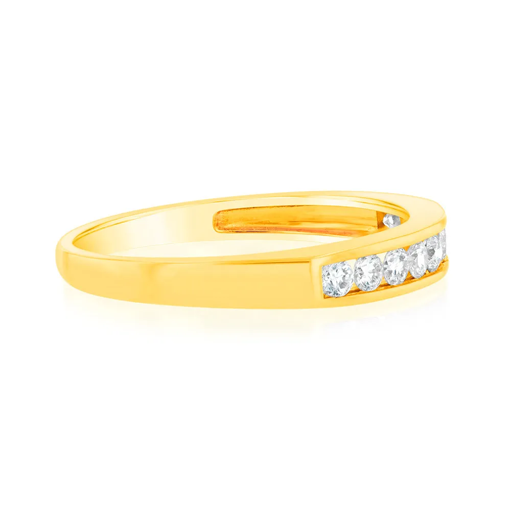 9ct Yellow Gold 1/4 Carat Diamond Ring Set with 10 Brilliant Diamonds Shiels