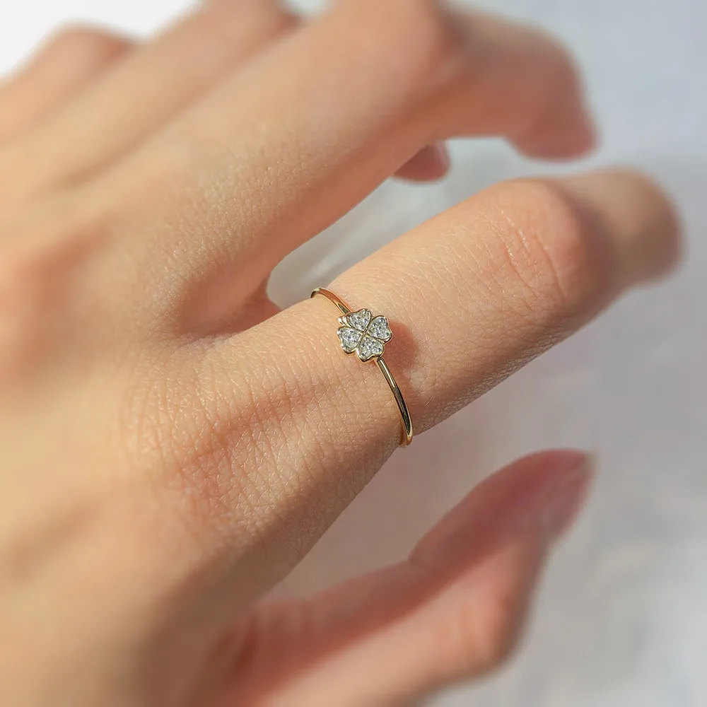 9ct Yellow Gold Diamond 4 Leaf Clover Ring with 12 Brilliant Diamonds Shiels