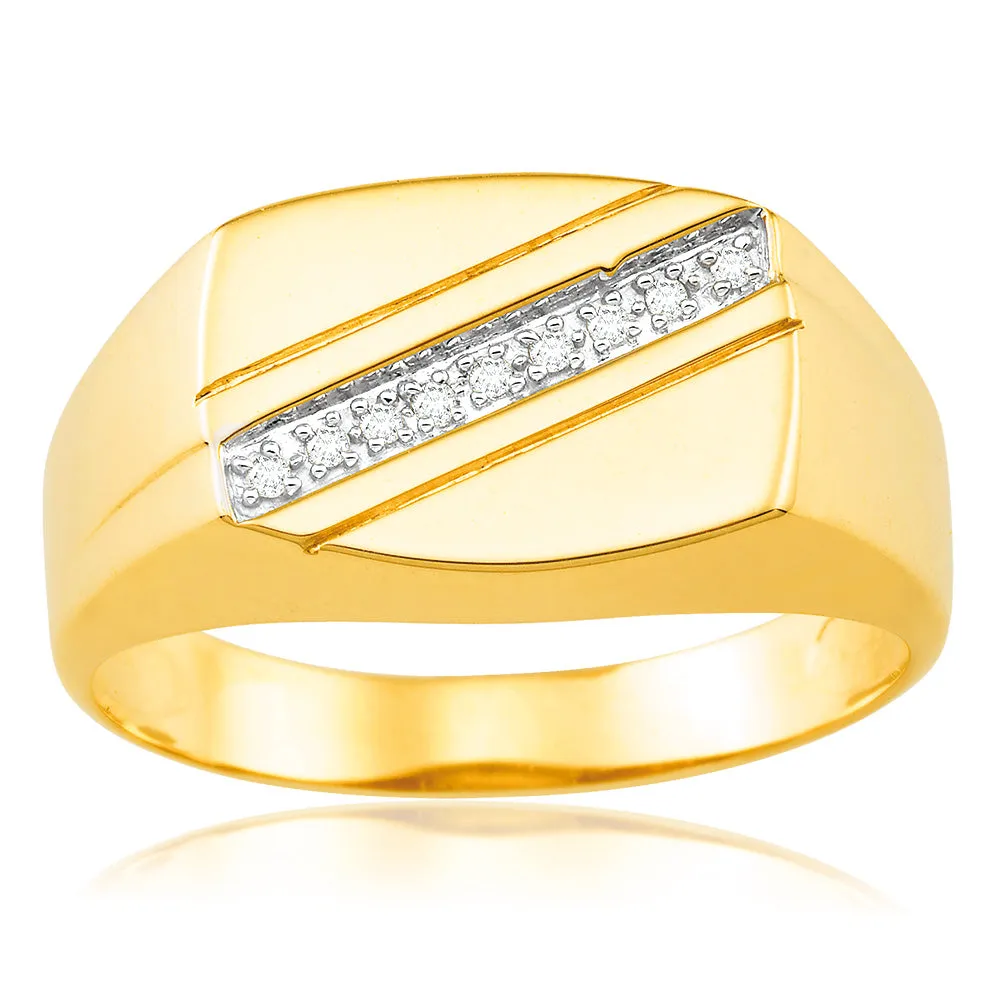 9ct Yellow Gold Diamond Ring  Set with 9 Stunning Brilliant Diamonds Shiels