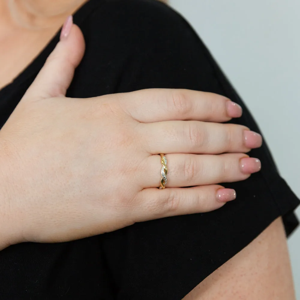 9ct Yellow Gold Diamond Ring Shiels