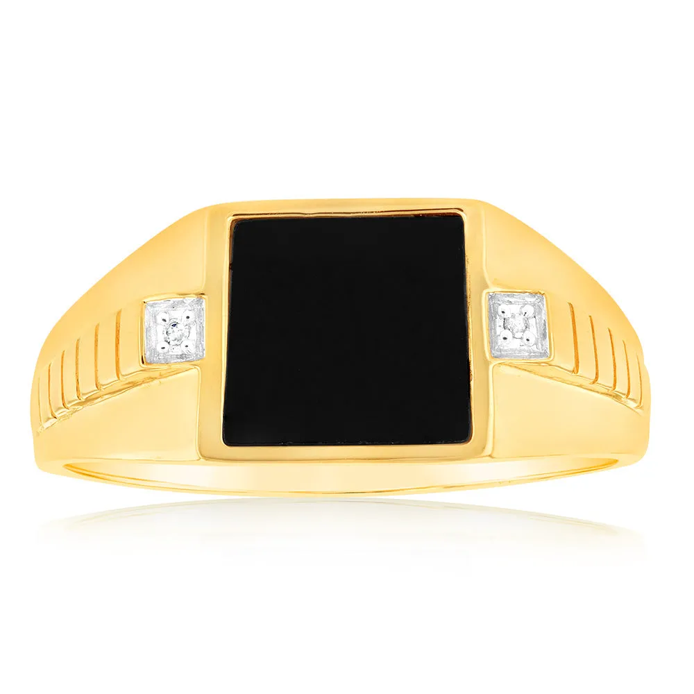 9ct yellow Gold Ring in 1Black Agate & 2Diamonds Shiels