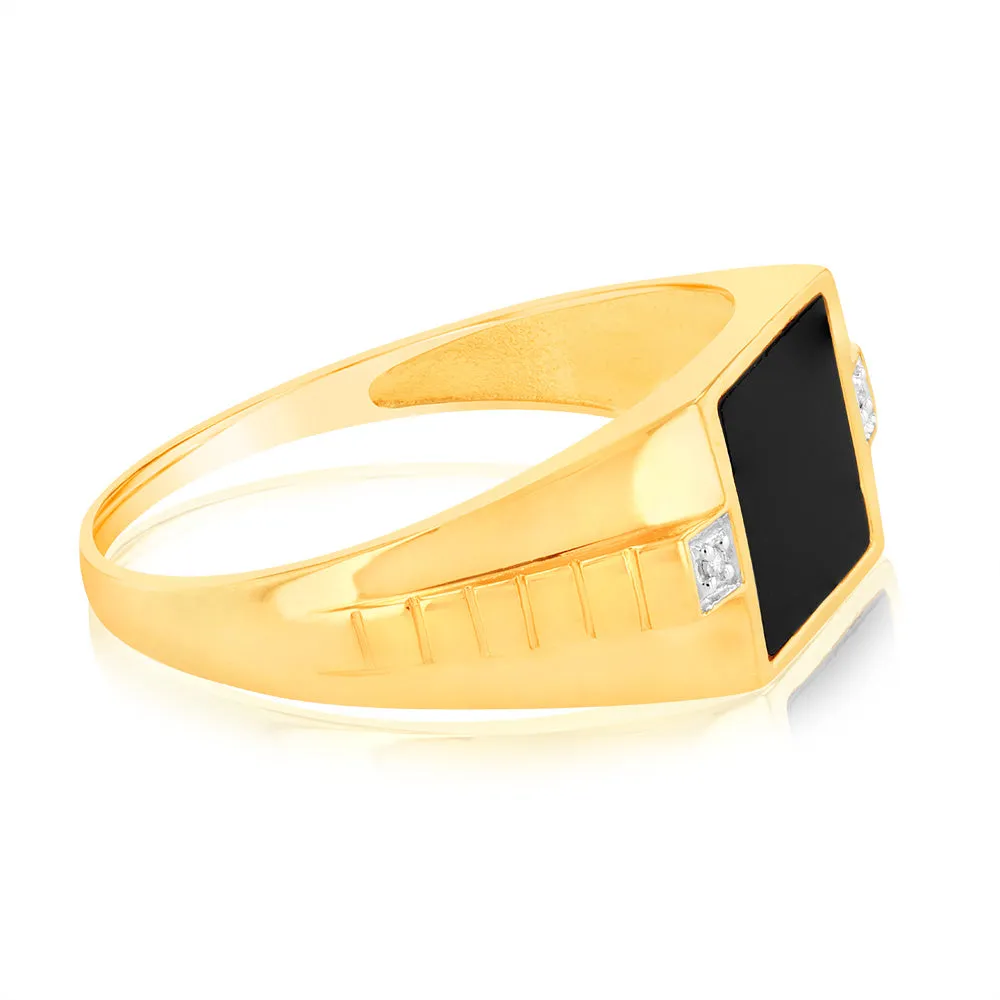 9ct yellow Gold Ring in 1Black Agate & 2Diamonds Shiels