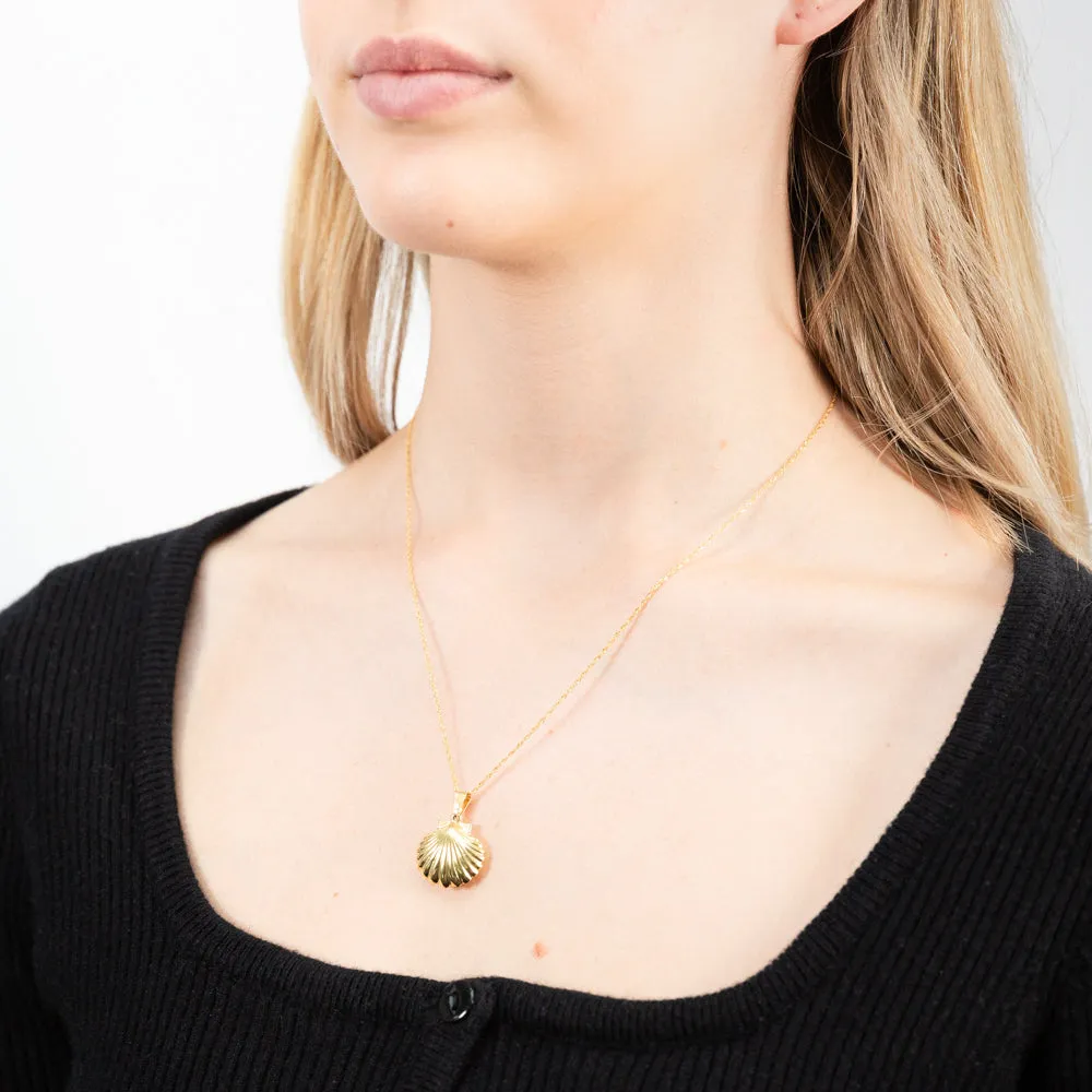 9ct Yellow Gold Silverfilled Large Shell Pendant with 20 Gauge 45cm Chain Shiels