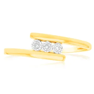 9ct Yellow Gold Trilogy Diamond Ring  Set with 3 Stunning Brilliant Diamonds Shiels