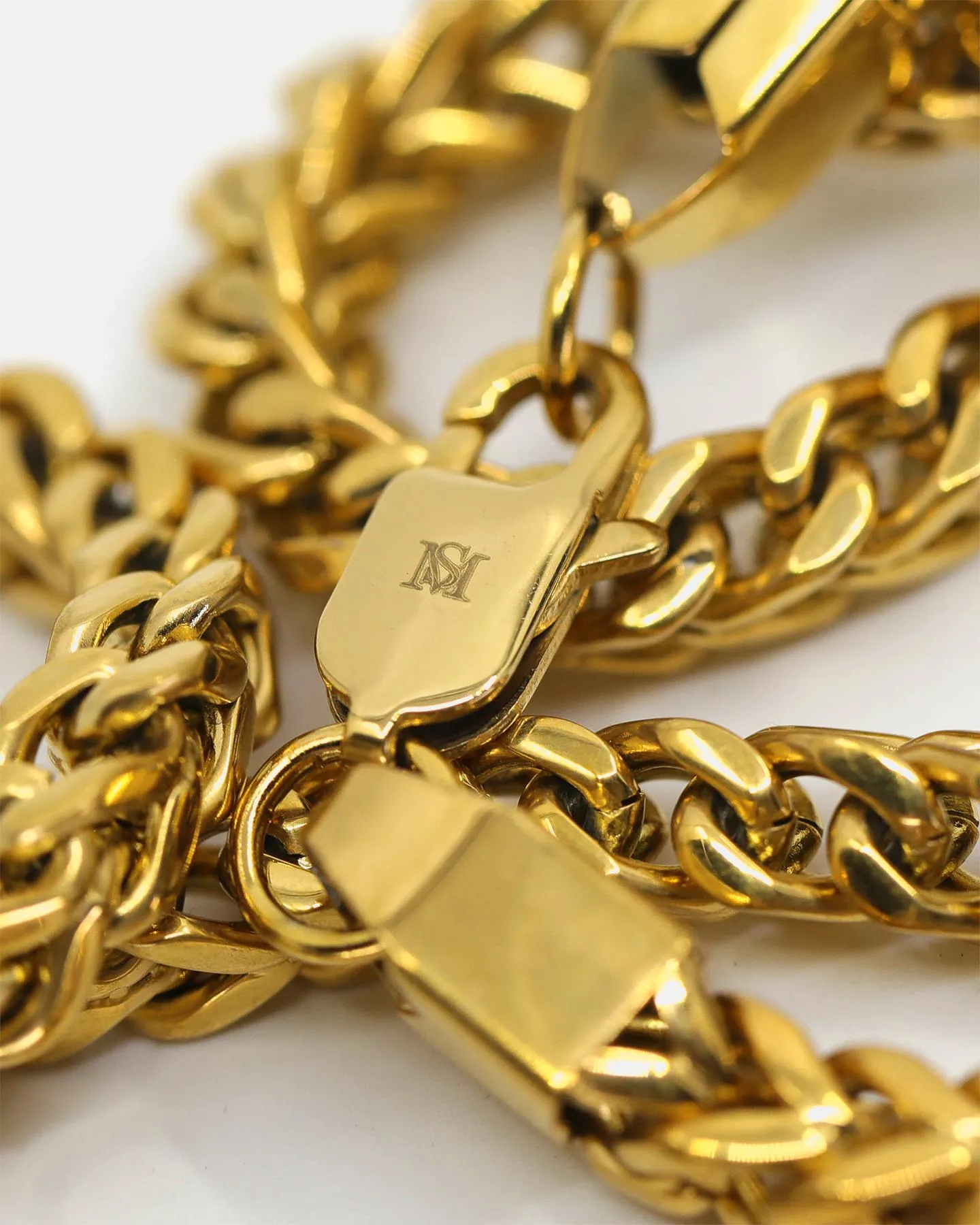 Saint Morta Franco 30 Inch 4MM Chain Gold