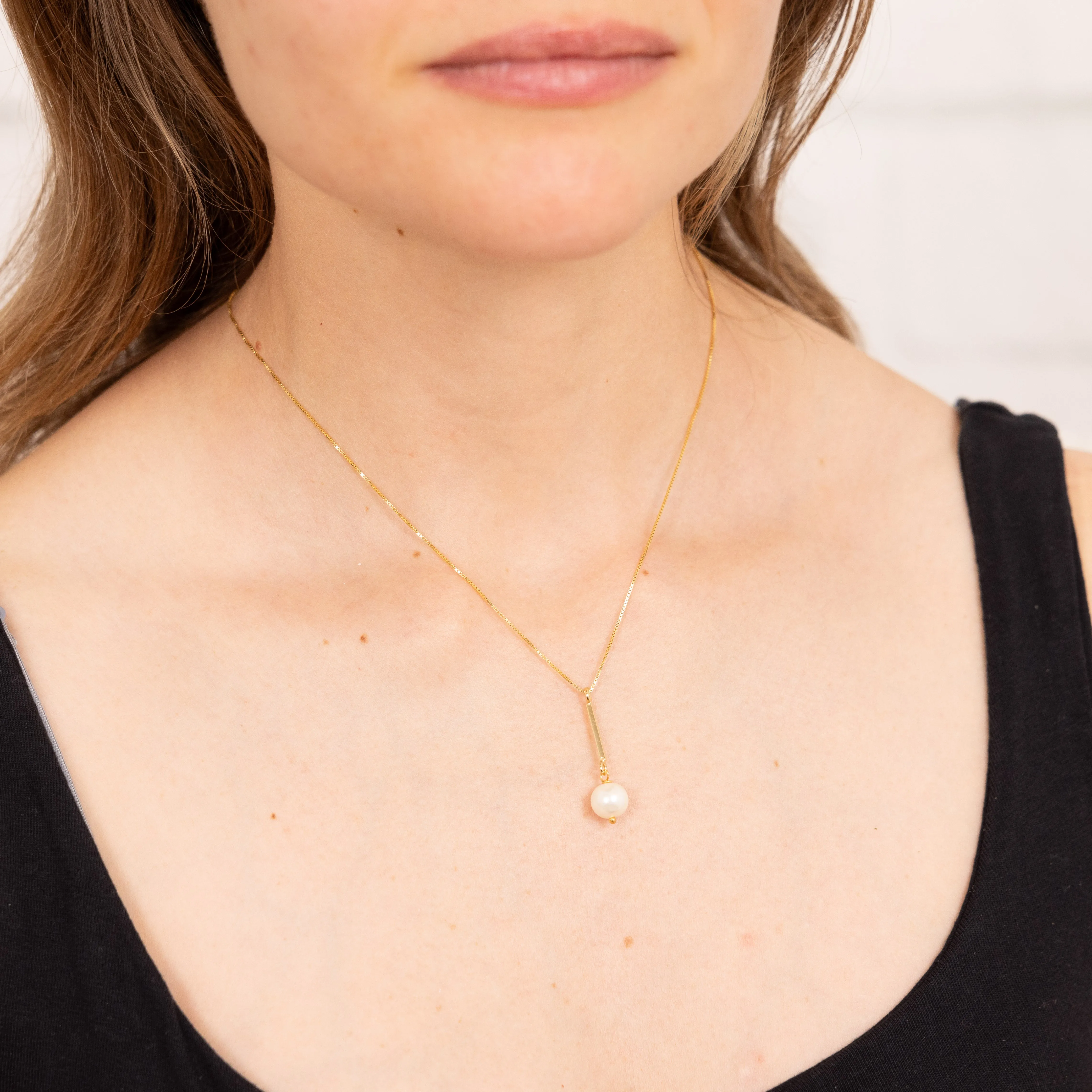 Sterling Silver Gold Plated Synthetic Pearl Pendant On 42 3cm Chain Shiels
